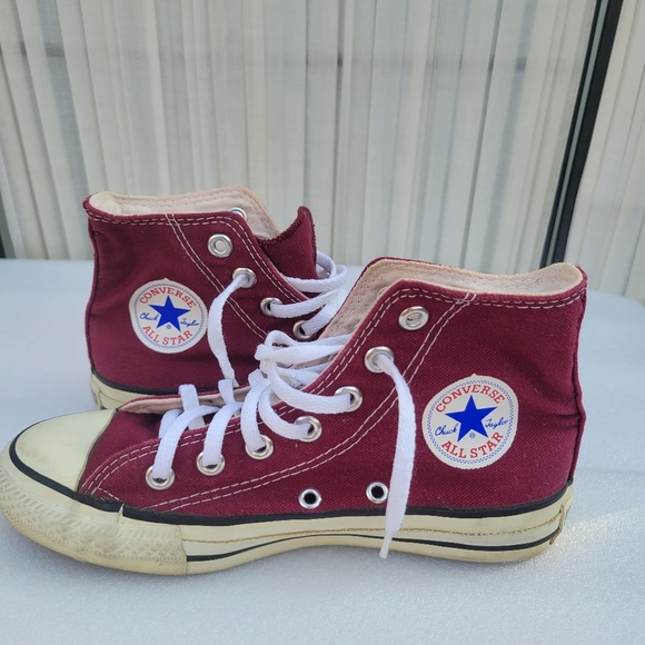 CONVERSE Vintage Red Chuck Taylor All Star Hi Top - Picture 1 of 9
